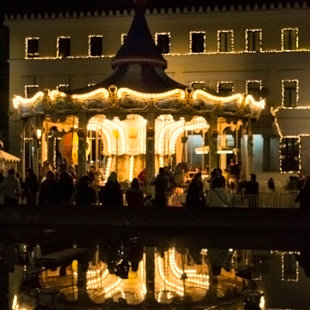 Christmas playground in front of the Athens City Hall